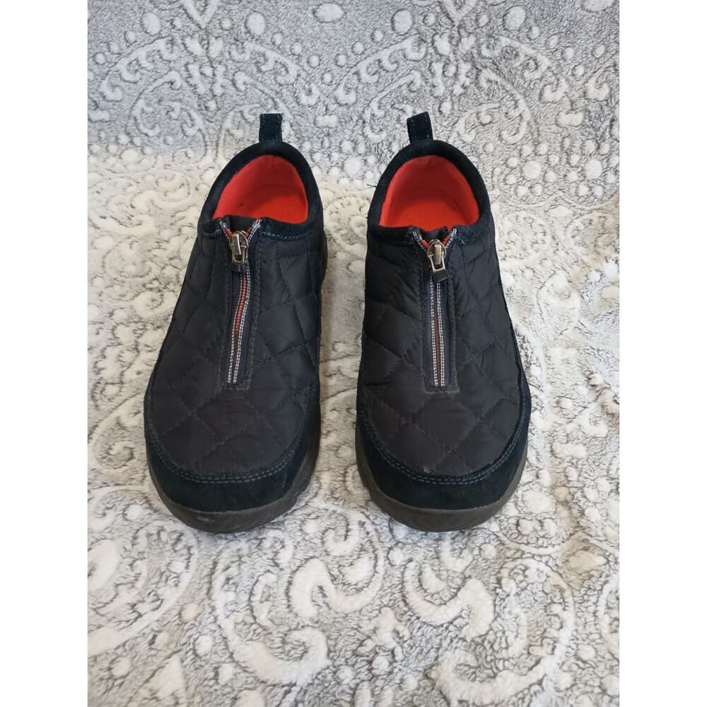 Navy Blue Lands End Weatherfield Quilted Zip Up Shoe Women's Size 8B